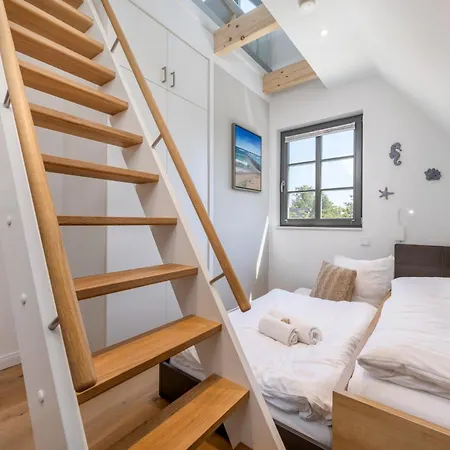 Semesterbostad Strandkajuete