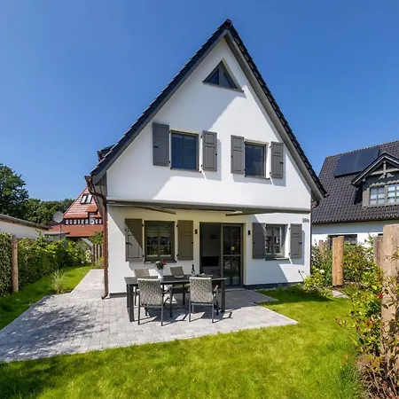 Holiday home Strandkajuete Zingst